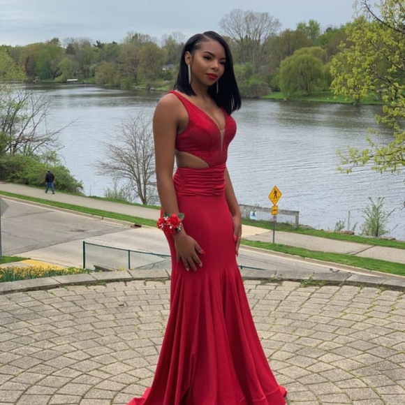 red prom dress fitted
